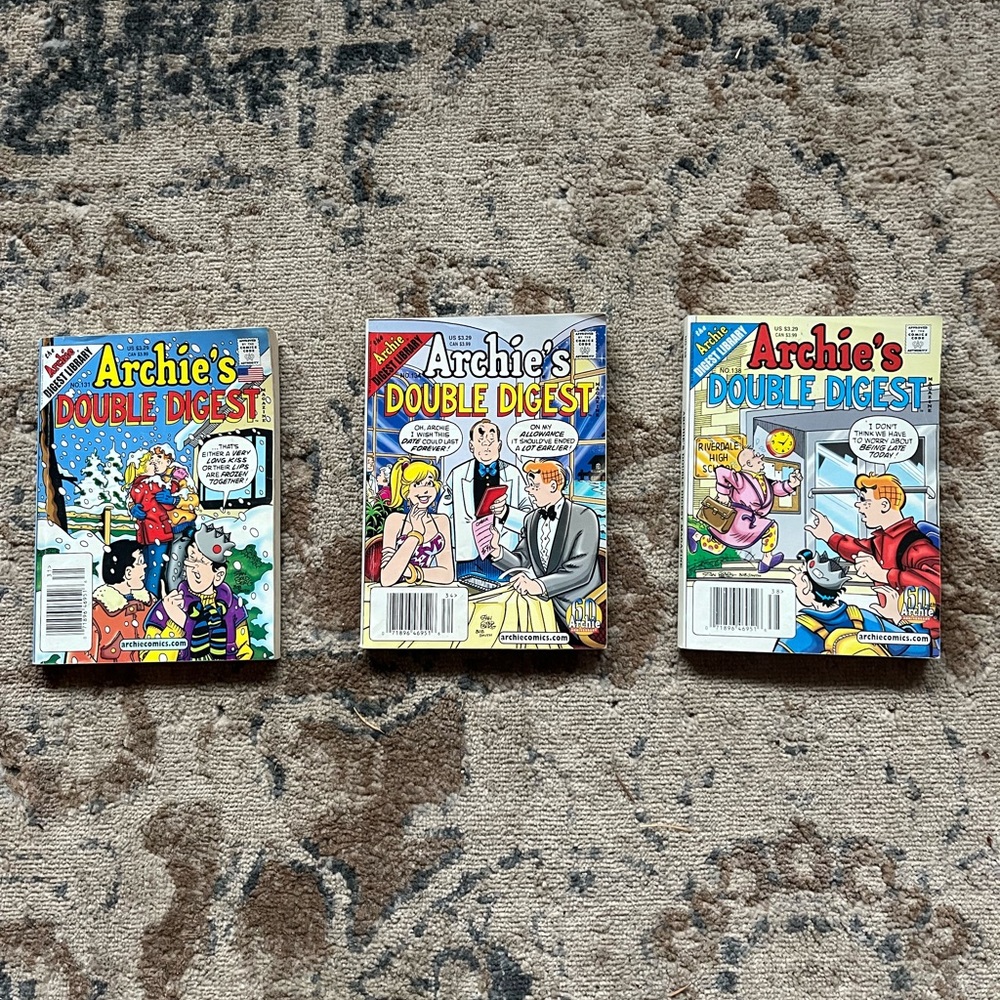 Archie's Double Digest Comic Book Set
